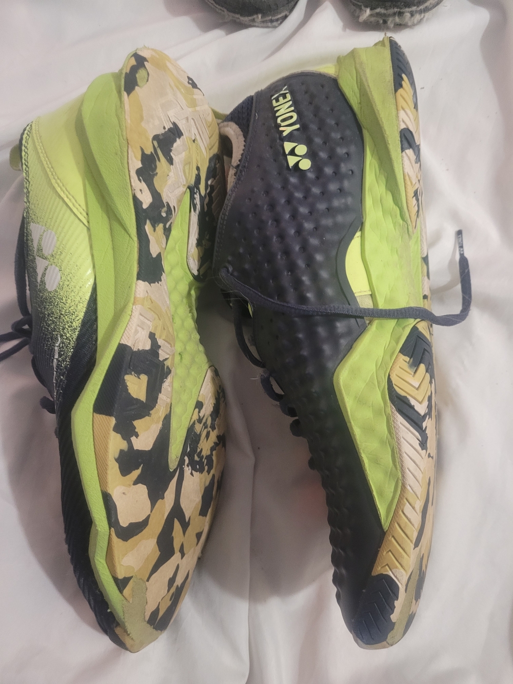 Trashed Shoes - Picture 2 of 14
